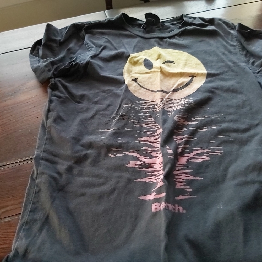 BENCH TSHIRT HAPPY FACE/b1